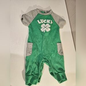 Way To Celebrate St Patricks Day 1 Piece Green Lucky Outfit. Size 0-3 Months